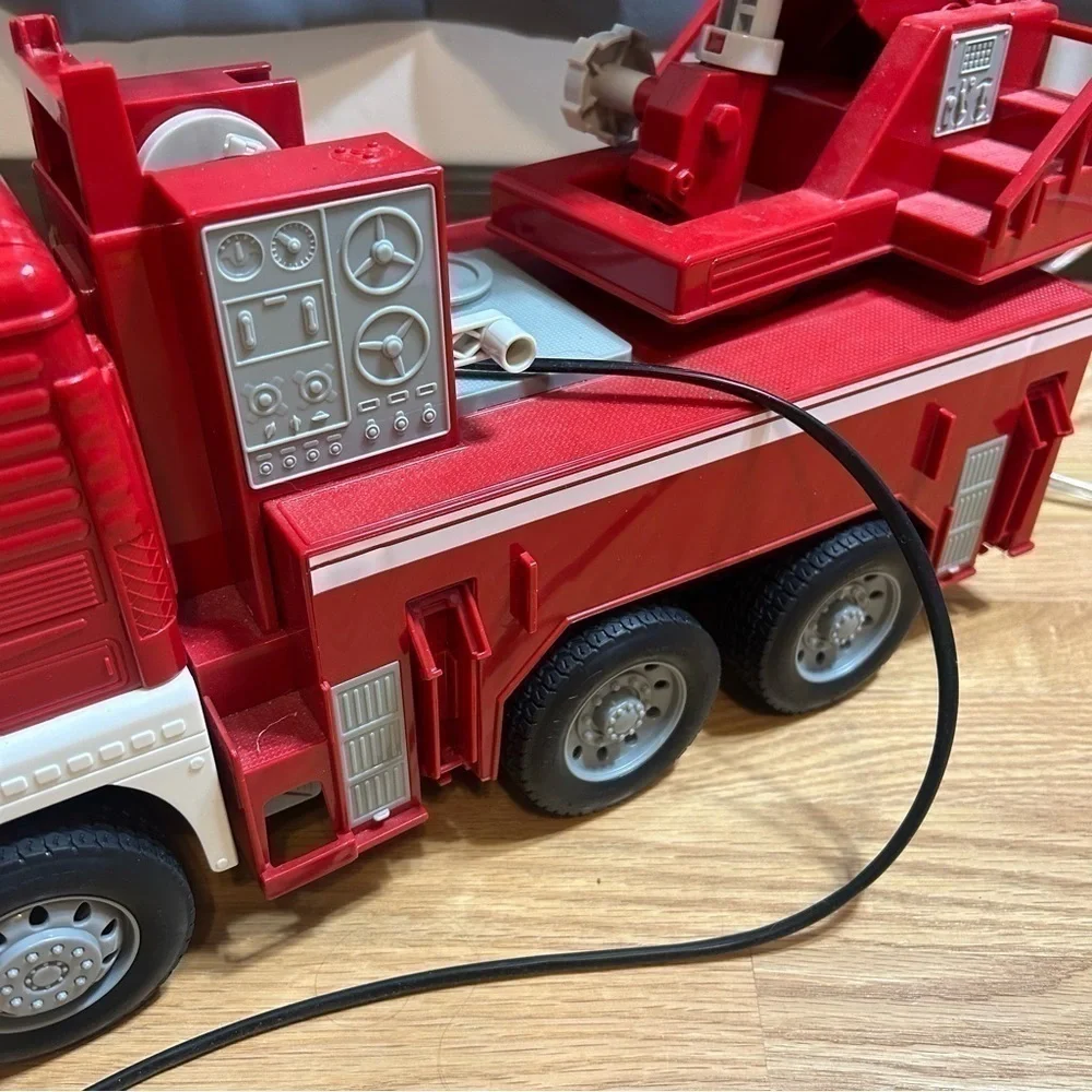 Driven by Battat Bright Red & White Fire Truck Toy Vehicle Lights 24 Ladder